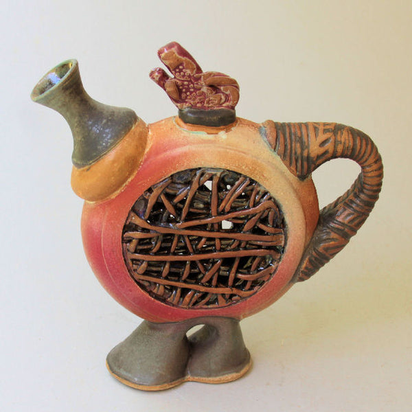 Sculptural Tea Pot 71118