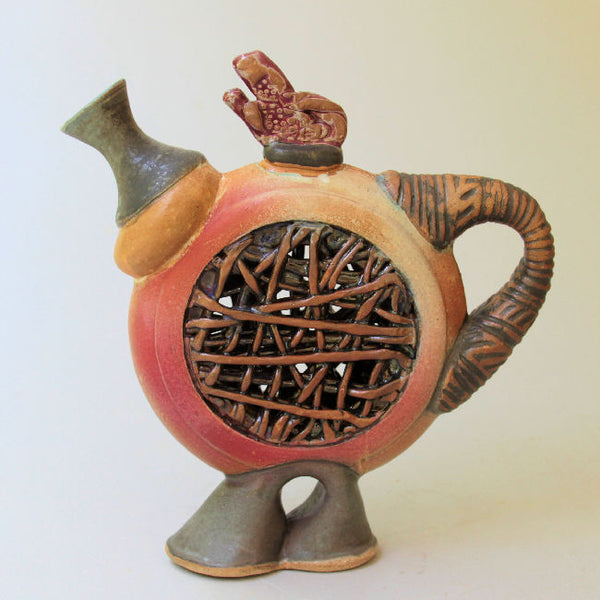 Sculptural Tea Pot 71118