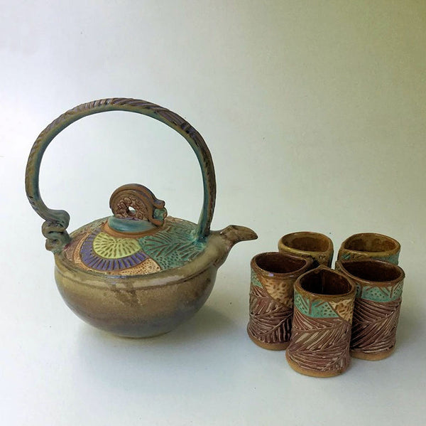 Tea Set with Five Cups and Tray - Microwave and Dishwasher Safe