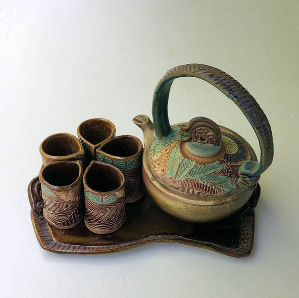 Tea Set with Five Cups and Tray - Microwave and Dishwasher Safe