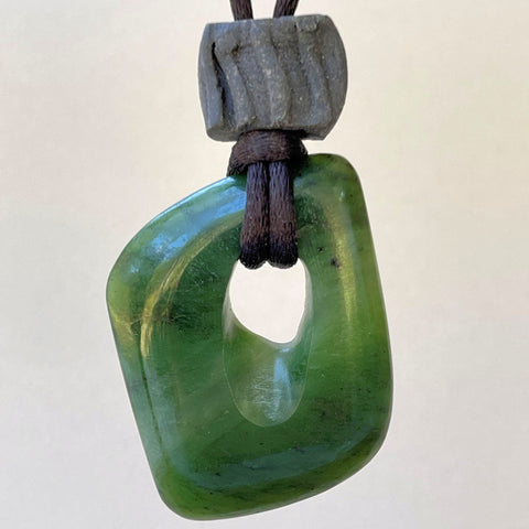 Hand-Carved Jade Pendant Necklace: Elegant Natural Gemstone Jewelry