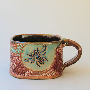 bumble bee soup mug