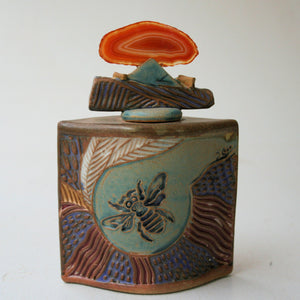 Bee Vessel with Agate Lid - High Fired Ceramic