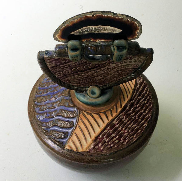 Pottery Vessel with Agate Lid