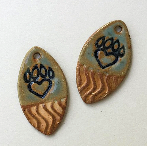 Paw Print Earring Beads Marque - set of two