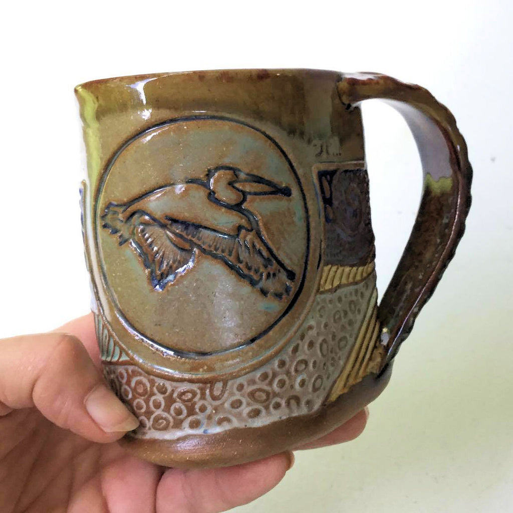  Pelican Mug, Easily Distracted by Pelicans, Funny Pelican  Coffee Mug, Mug for Pelican Lovers, Pelican Cup : Home & Kitchen