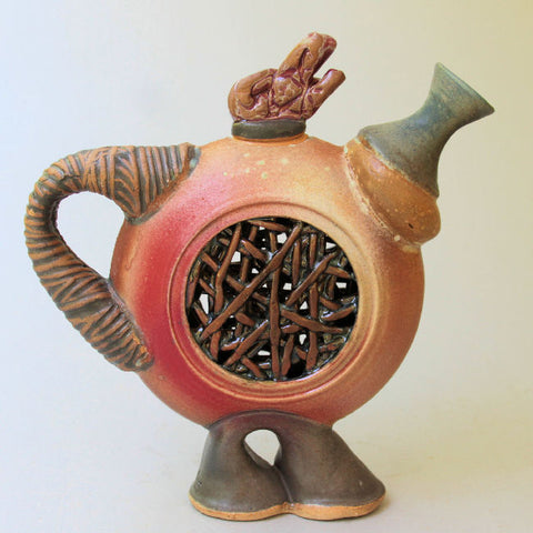 Sculptural Tea Pot 71118
